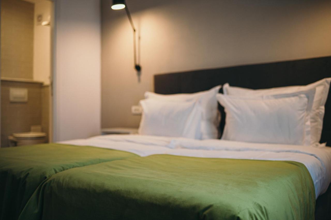 Nest Guesthouse Drobeta Turnu Severin Ngoại thất bức ảnh