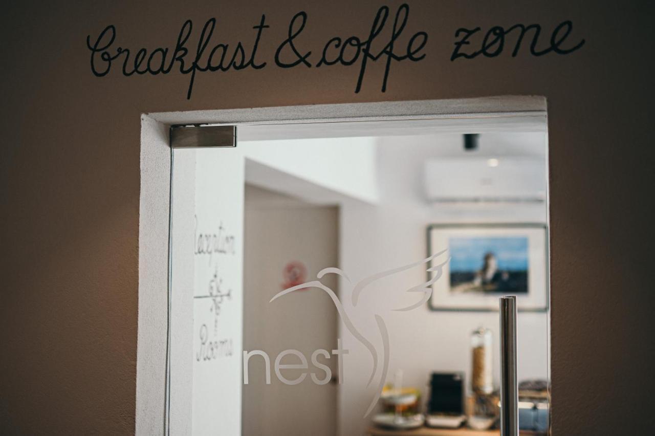 Nest Guesthouse Drobeta Turnu Severin Ngoại thất bức ảnh