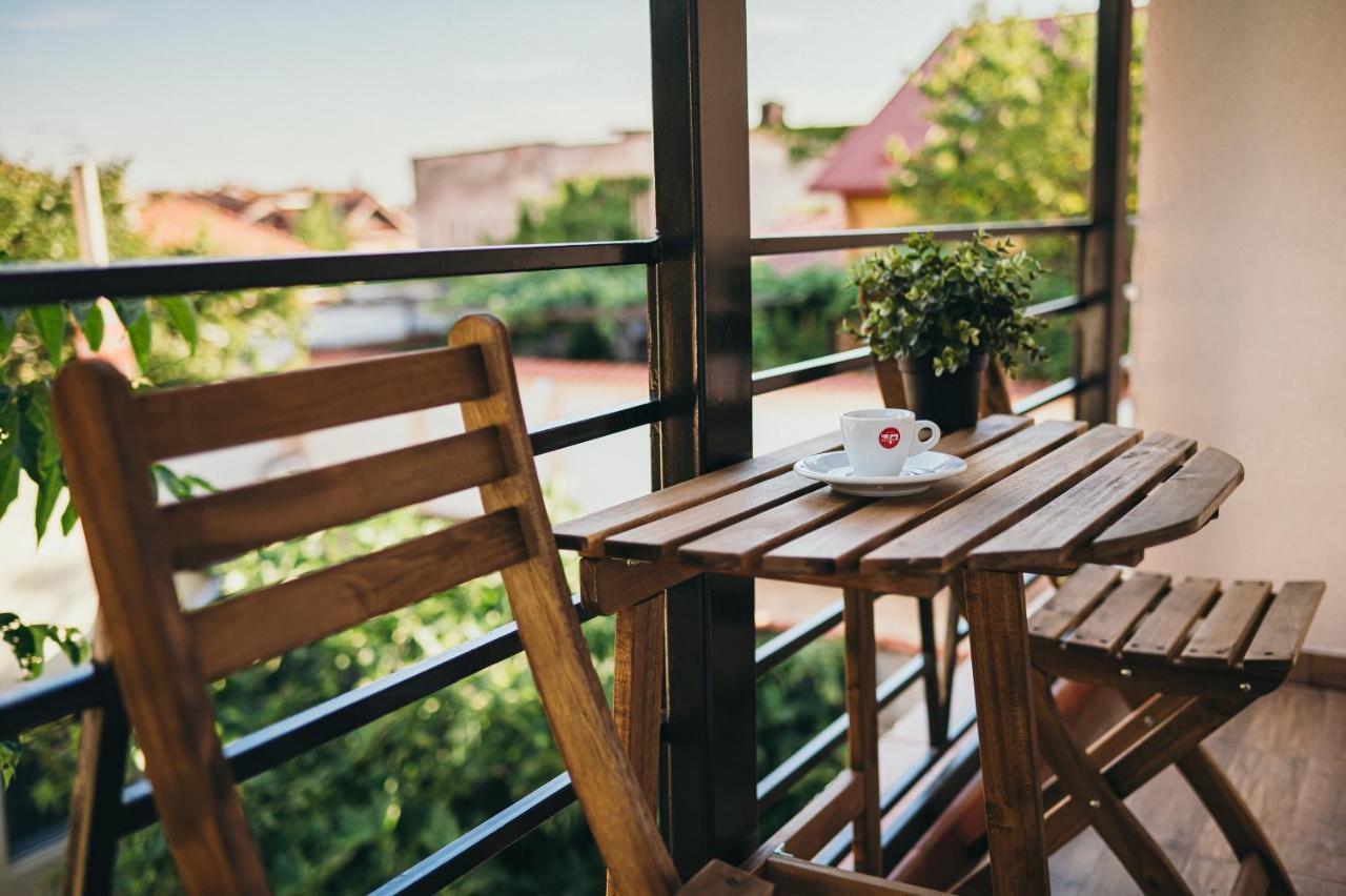 Nest Guesthouse Drobeta Turnu Severin Ngoại thất bức ảnh