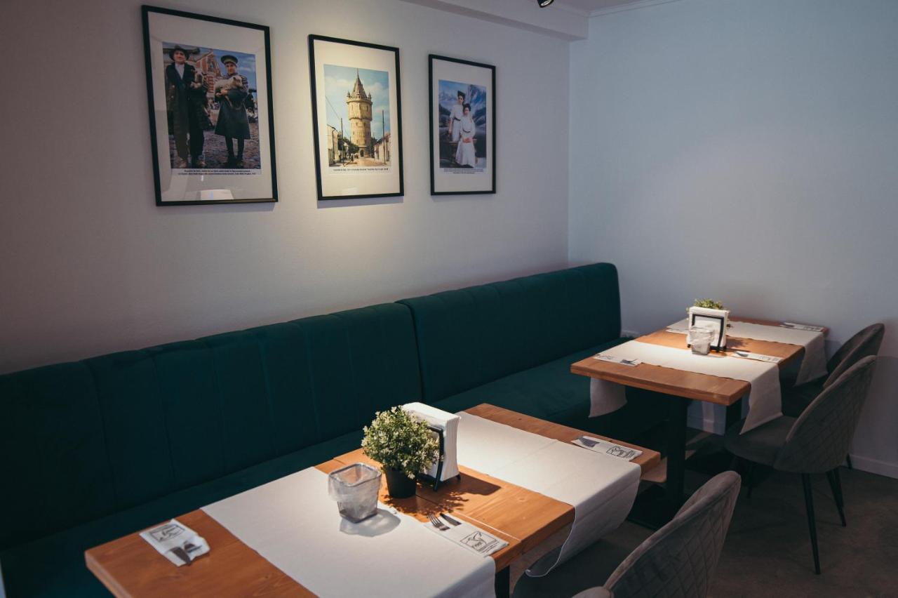 Nest Guesthouse Drobeta Turnu Severin Ngoại thất bức ảnh