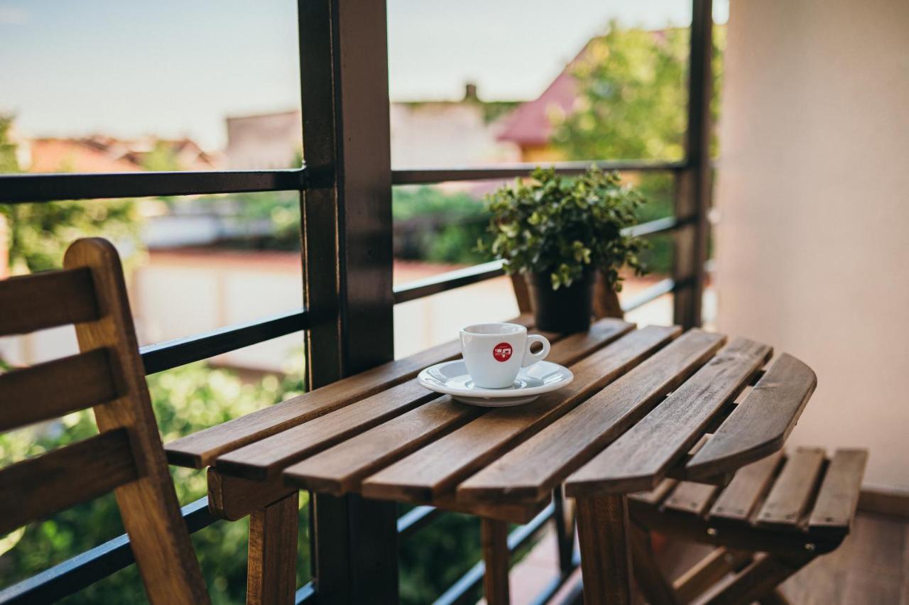 Nest Guesthouse Drobeta Turnu Severin Ngoại thất bức ảnh