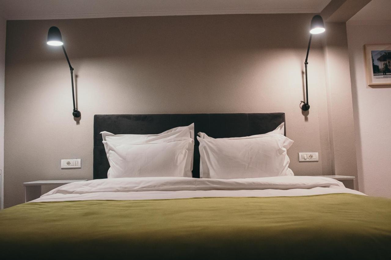Nest Guesthouse Drobeta Turnu Severin Ngoại thất bức ảnh