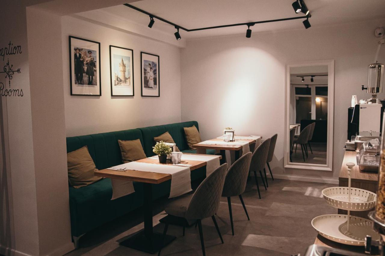 Nest Guesthouse Drobeta Turnu Severin Ngoại thất bức ảnh