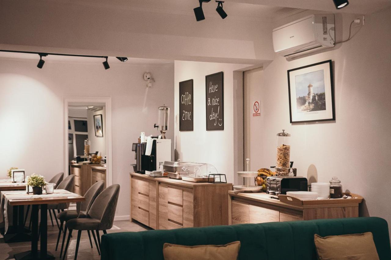 Nest Guesthouse Drobeta Turnu Severin Ngoại thất bức ảnh
