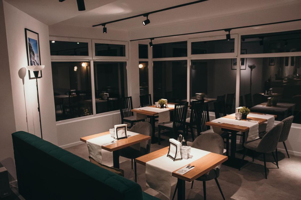 Nest Guesthouse Drobeta Turnu Severin Ngoại thất bức ảnh